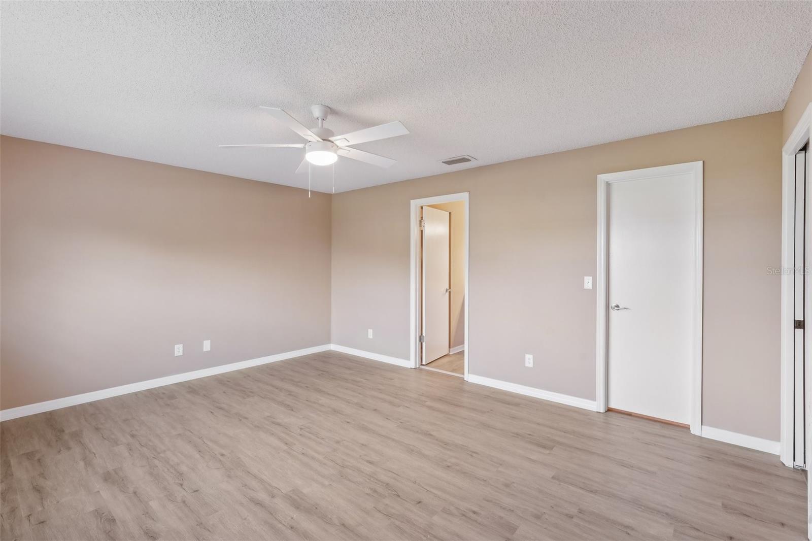 2529 LANCASTER DR, SUN CITY CENTER, FL, 33573