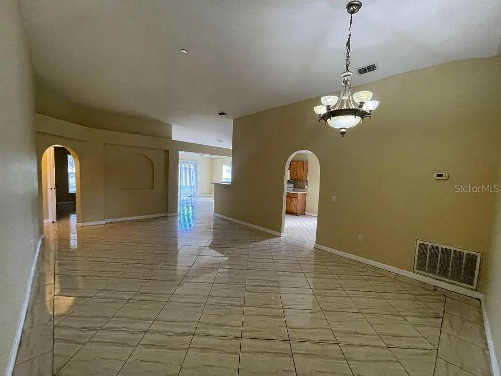 909 DERBYSHIRE DR, KISSIMMEE, FL, 34758