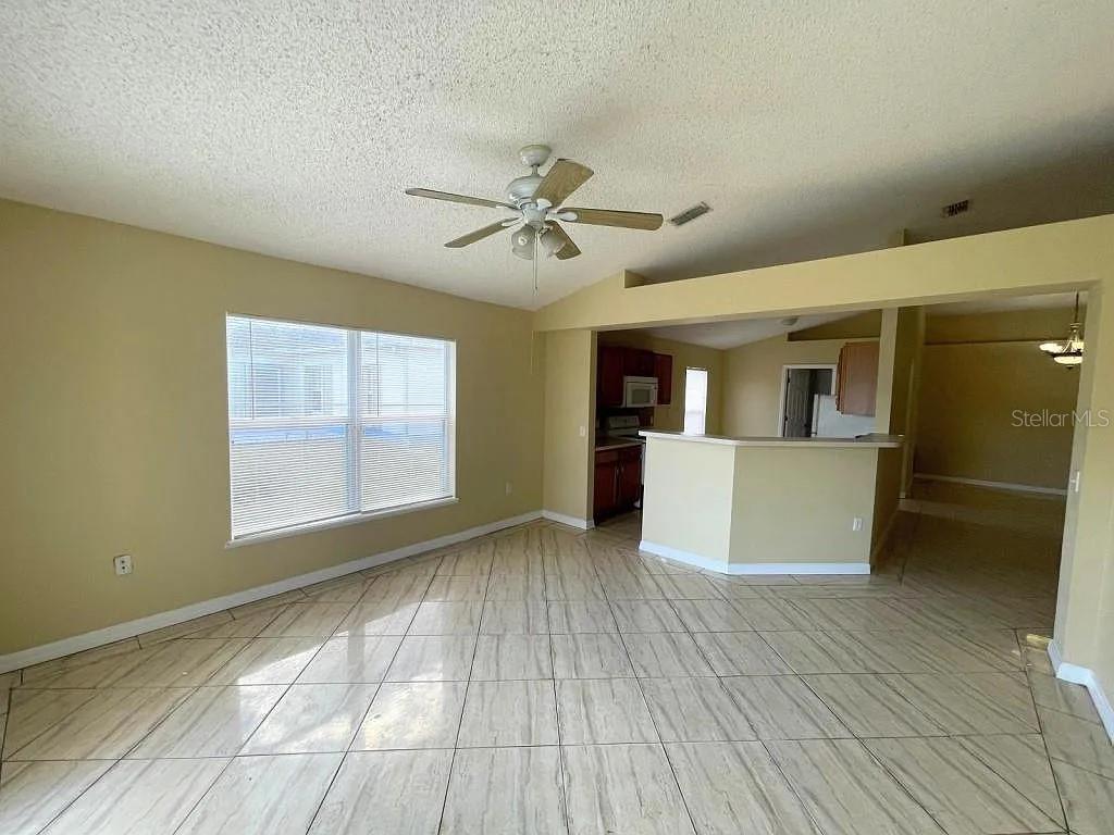 909 DERBYSHIRE DR, KISSIMMEE, FL, 34758