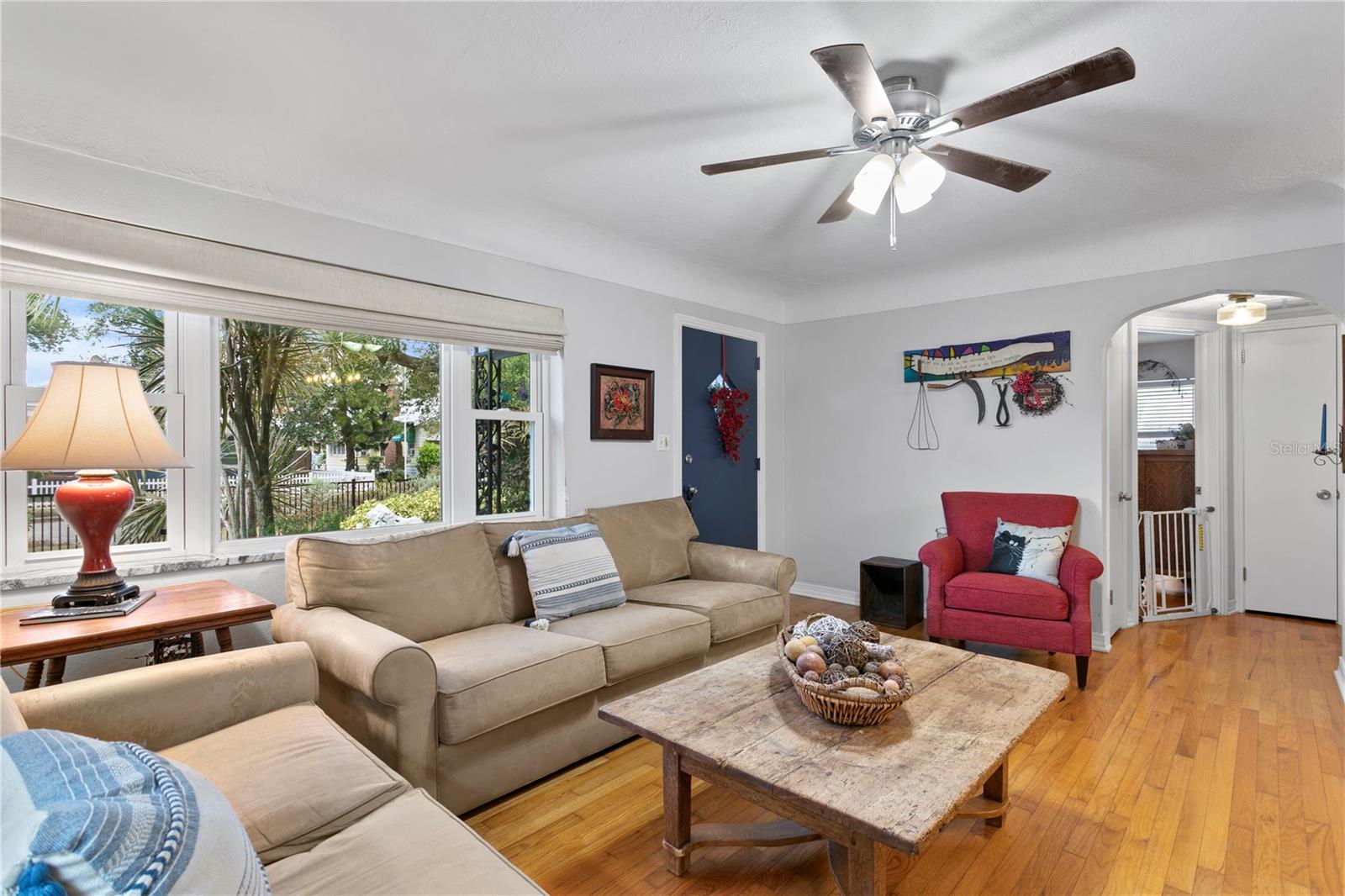 860 25TH AVE N, ST PETERSBURG, FL, 33704