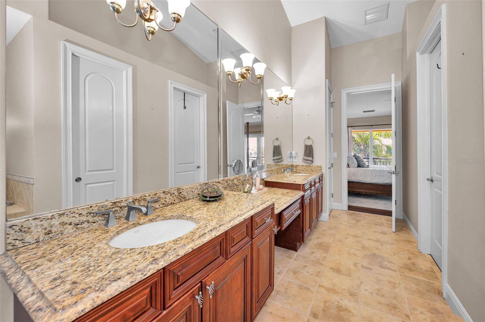 Primary bathroom!Double sinks and make up vanity.