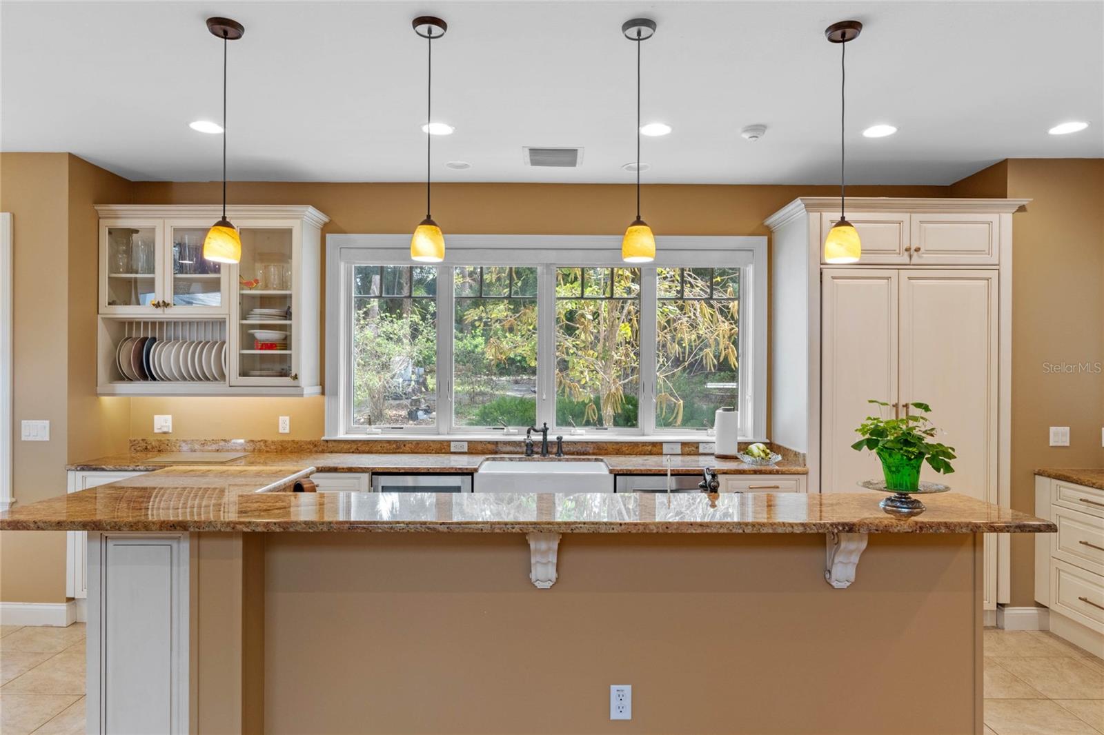 1417 OLYMPIA AVE, MOUNT DORA, FL, 32757