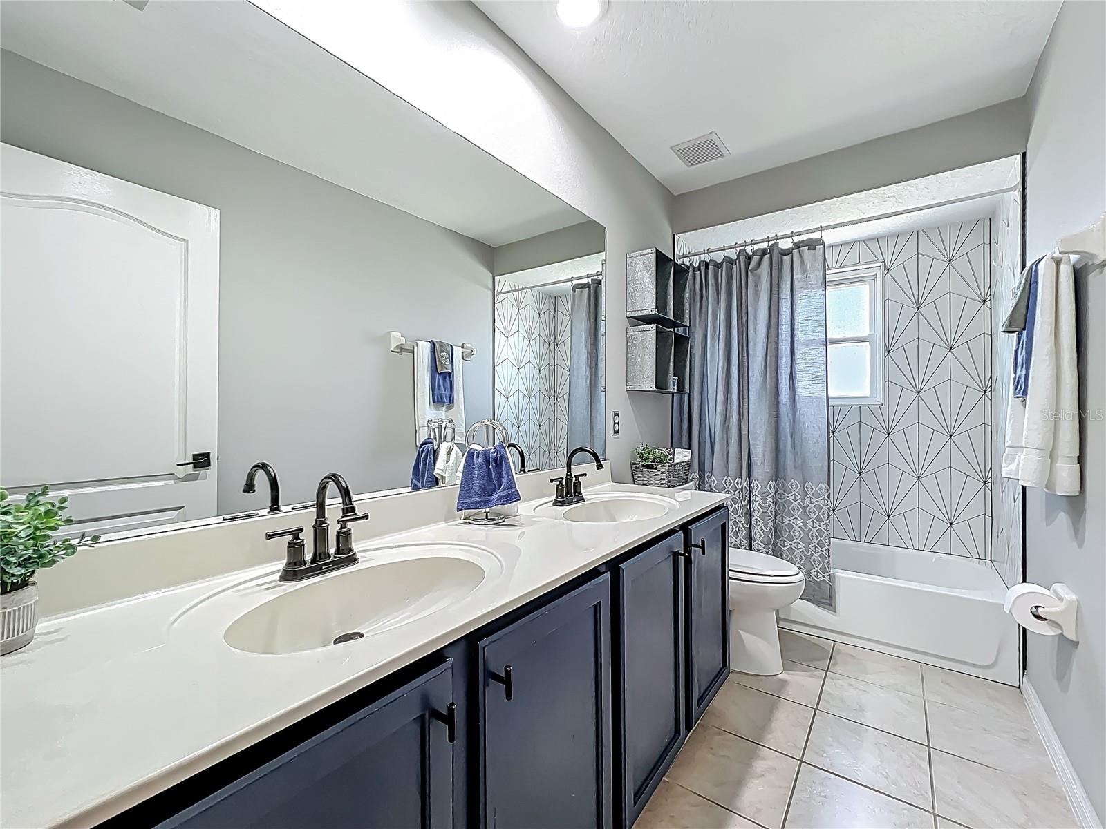 2443 GREENWILLOW DR, ORLANDO, FL, 32825