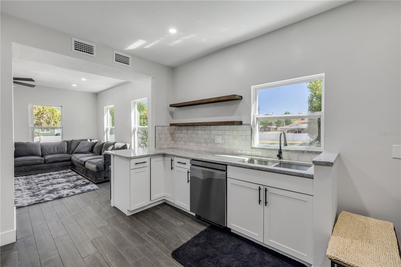 182 HOWES ST, OAK HILL, FL, 32759