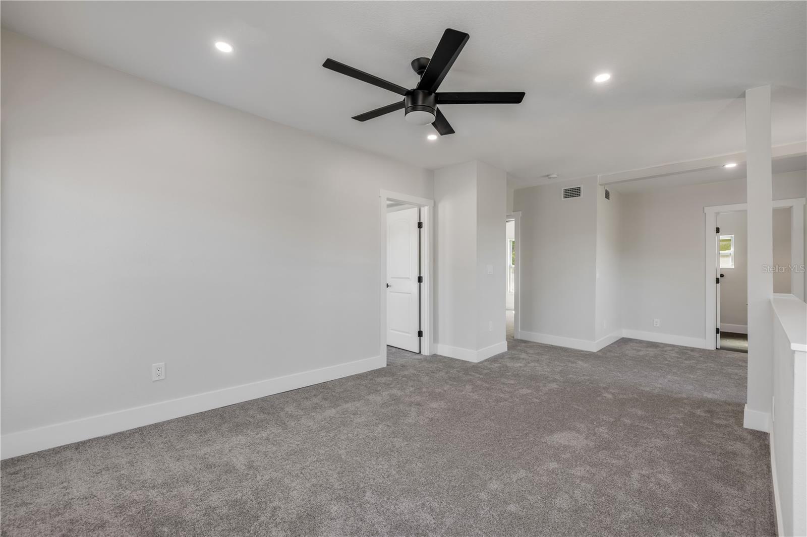 182 HOWES ST, OAK HILL, FL, 32759