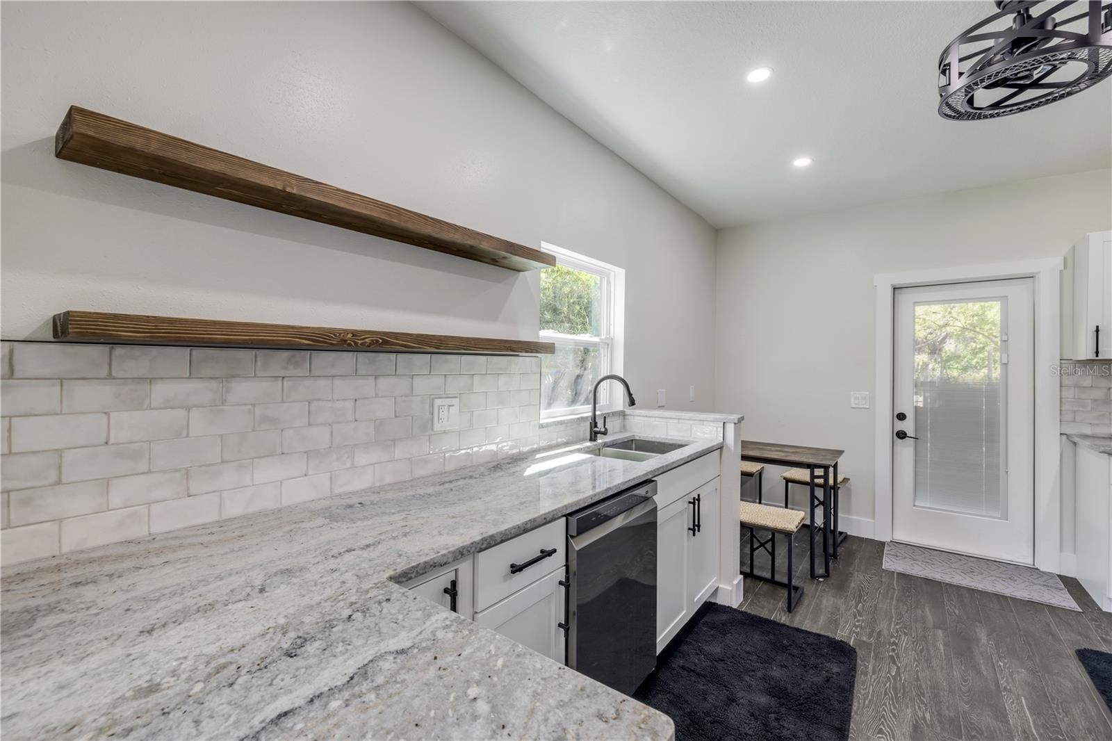 182 HOWES ST, OAK HILL, FL, 32759