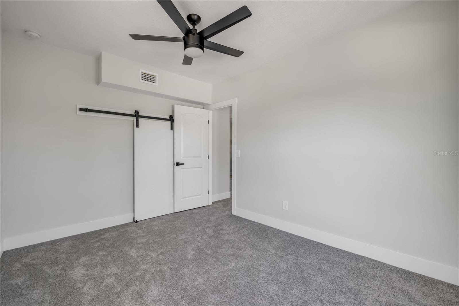 182 HOWES ST, OAK HILL, FL, 32759