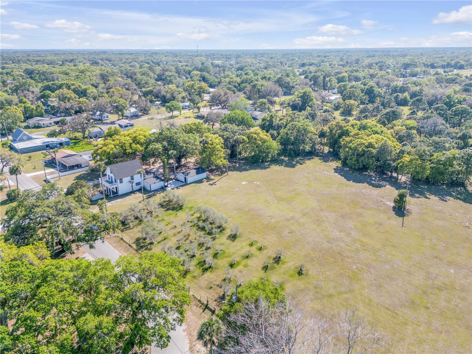 182 HOWES ST, OAK HILL, FL, 32759