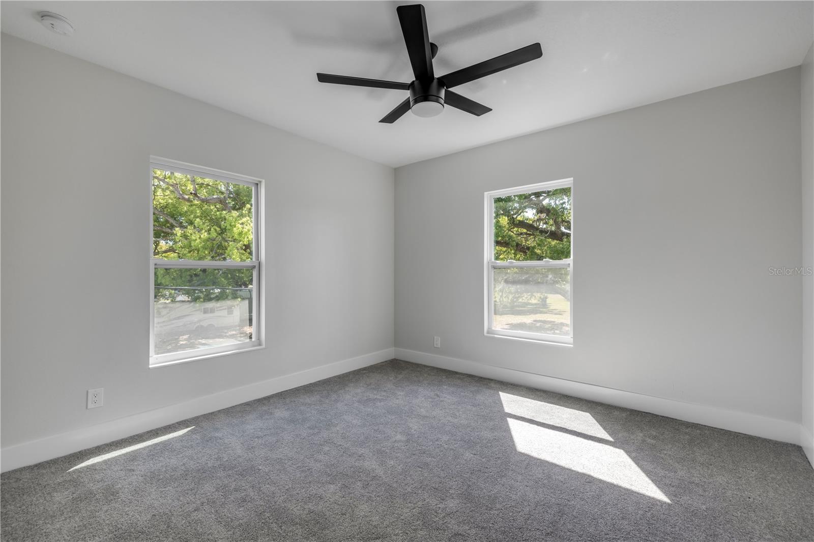 182 HOWES ST, OAK HILL, FL, 32759