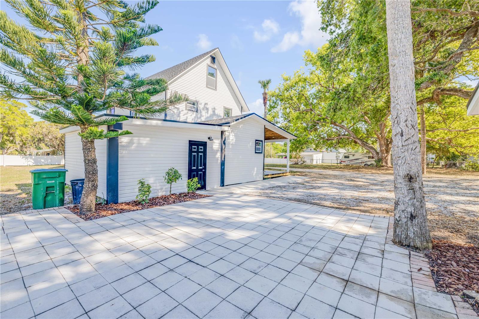 182 HOWES ST, OAK HILL, FL, 32759