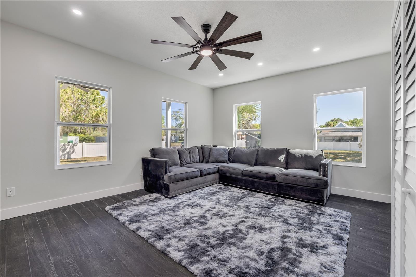 182 HOWES ST, OAK HILL, FL, 32759