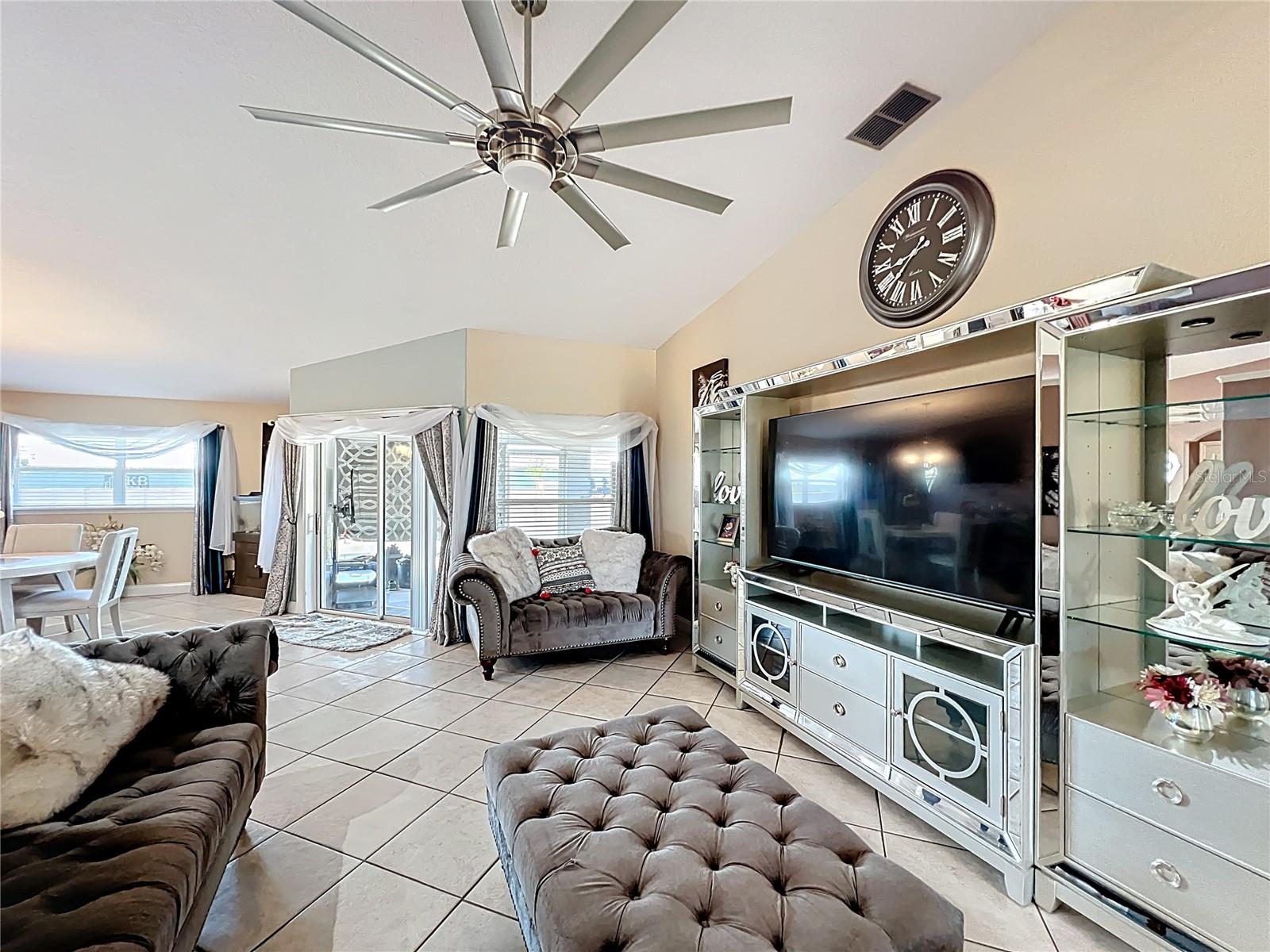 104 BENTLEY OAKS BLVD, AUBURNDALE, FL, 33823
