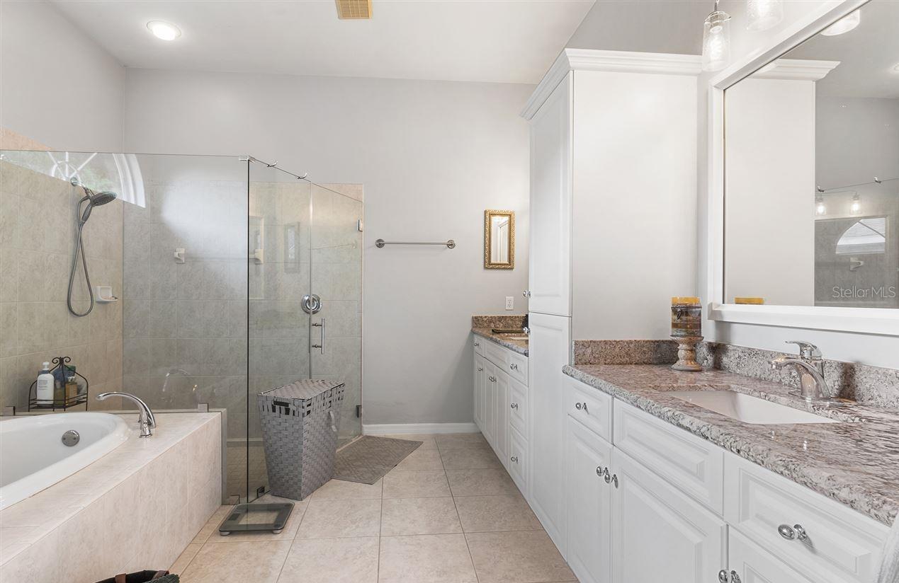 8360 SW 11TH LN, GAINESVILLE, FL, 32607