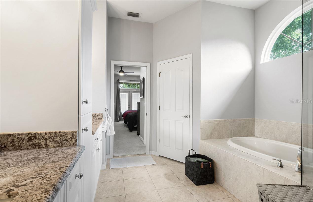 8360 SW 11TH LN, GAINESVILLE, FL, 32607