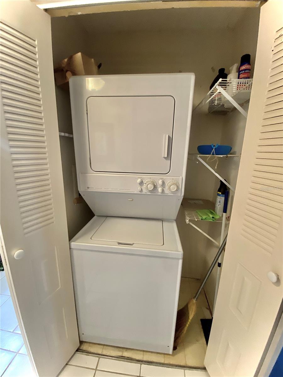 425 30TH AVE W #C112, BRADENTON, FL, 34205