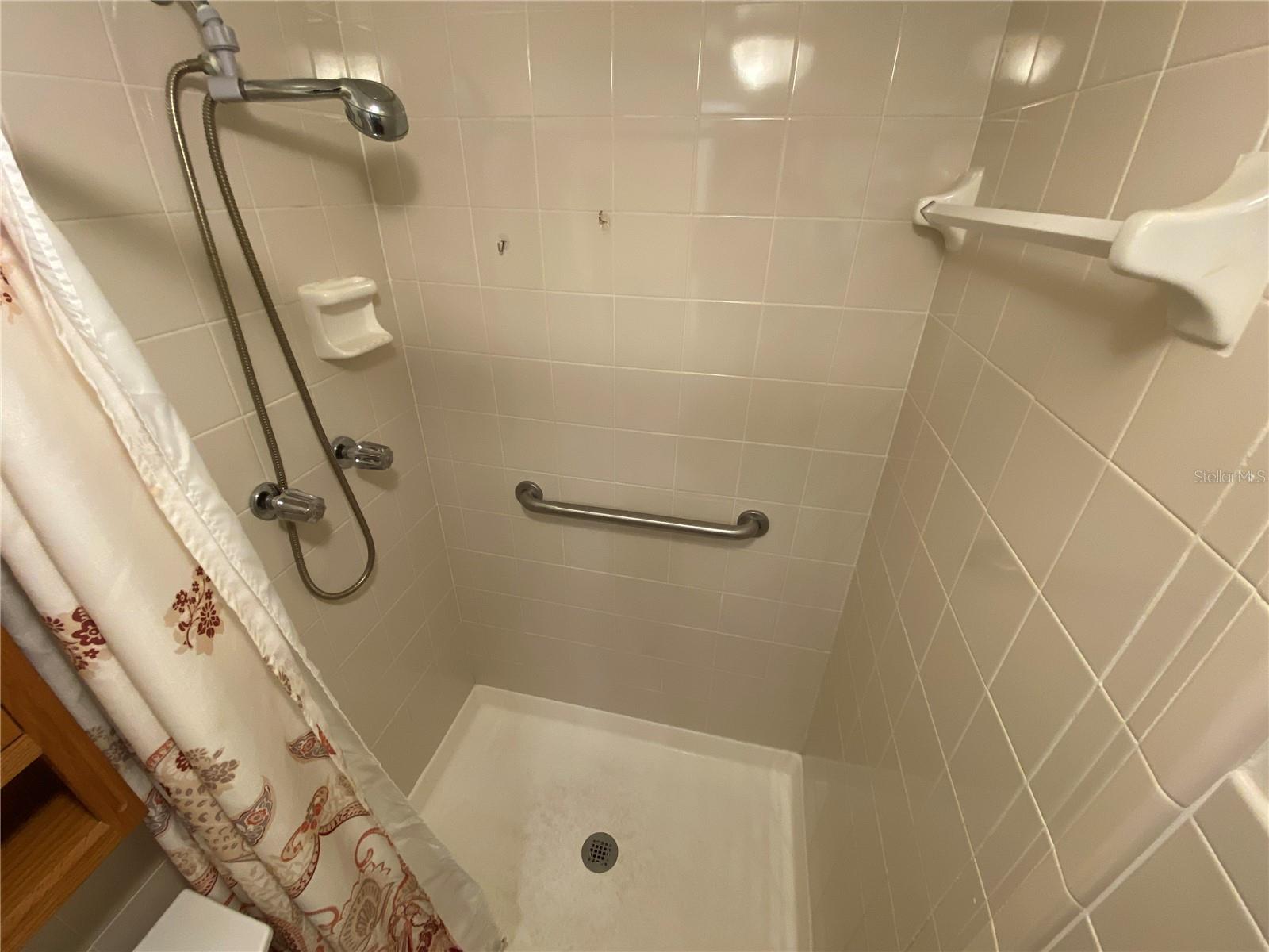 425 30TH AVE W #C112, BRADENTON, FL, 34205