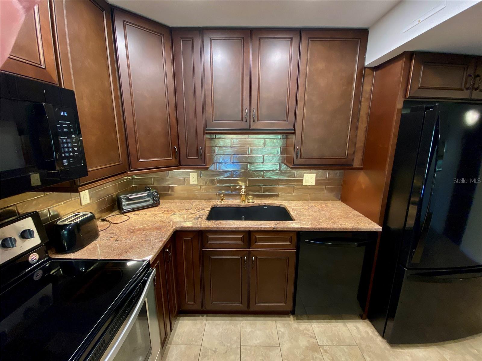 425 30TH AVE W #C112, BRADENTON, FL, 34205