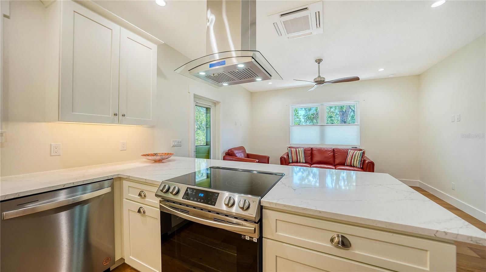 2739A TEMPLE ST, SARASOTA, FL, 34239