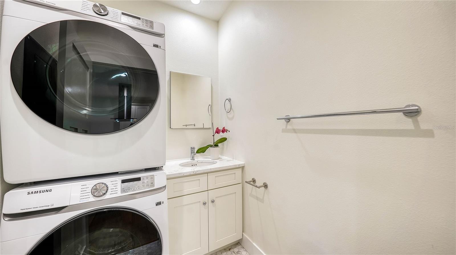 2739A TEMPLE ST, SARASOTA, FL, 34239