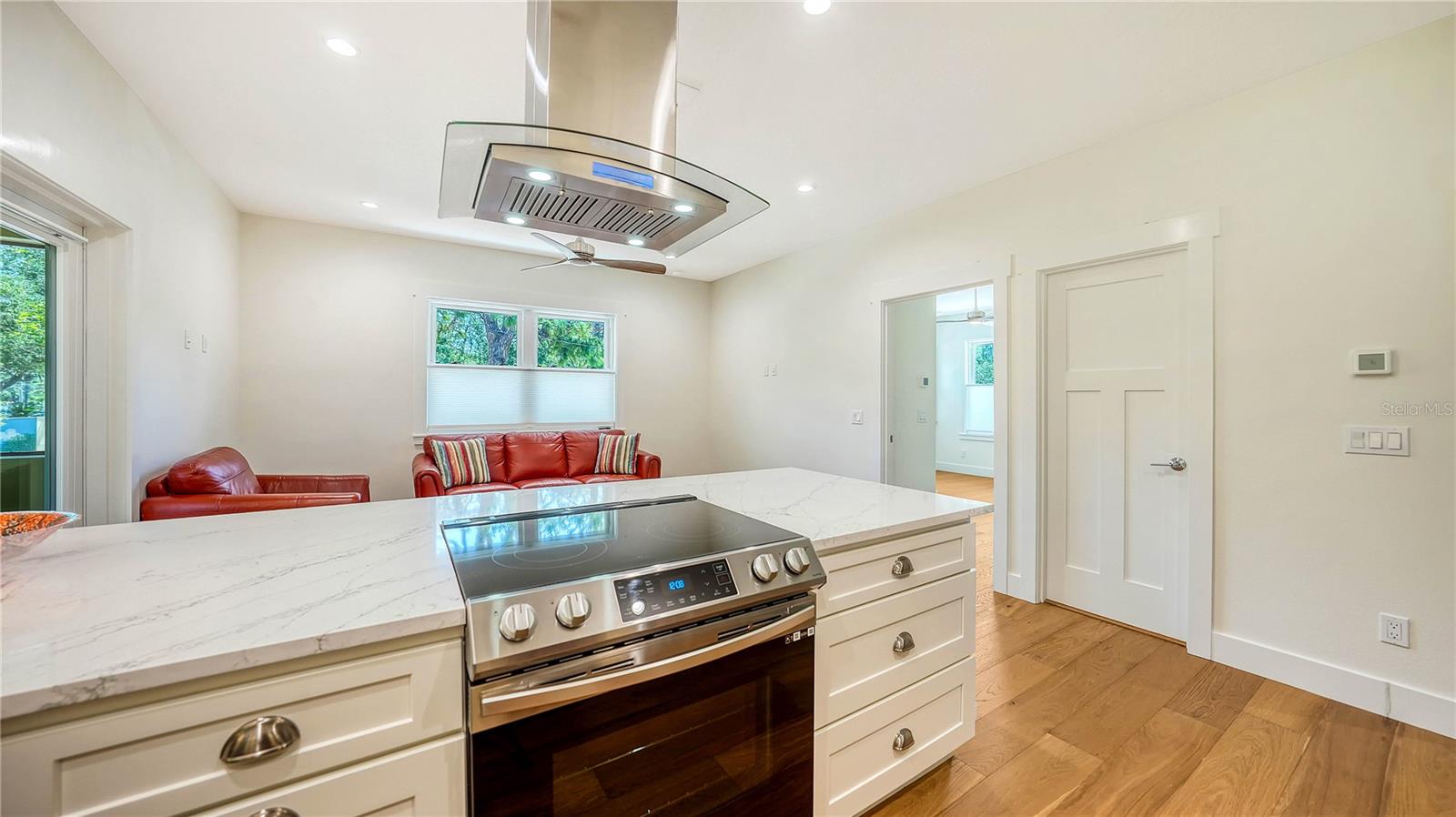 2739A TEMPLE ST, SARASOTA, FL, 34239