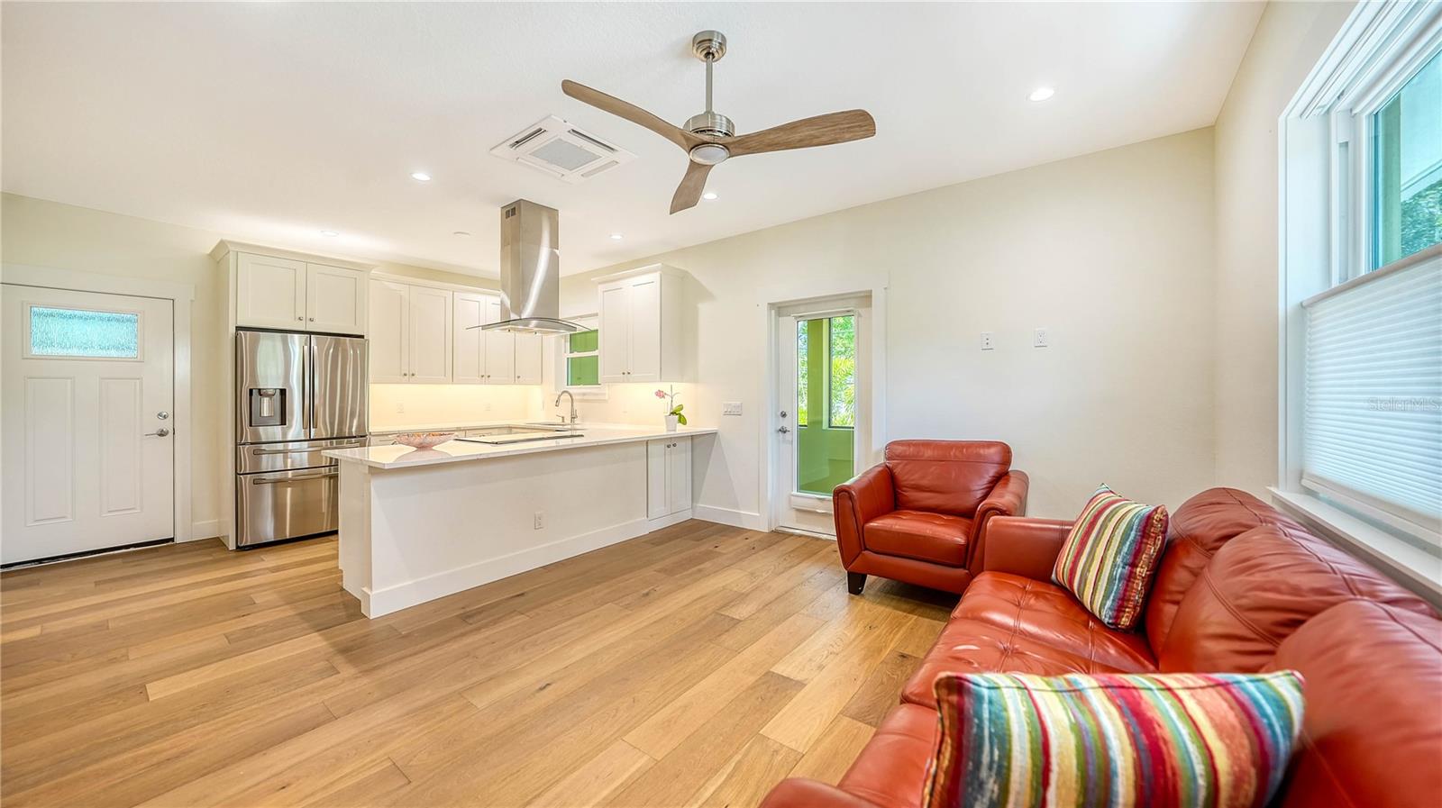 2739A TEMPLE ST, SARASOTA, FL, 34239