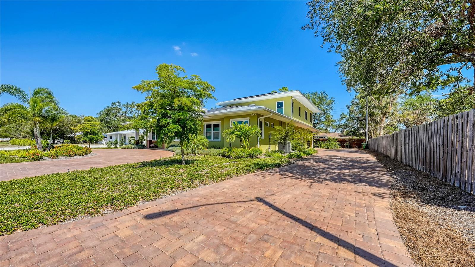 2739A TEMPLE ST, SARASOTA, FL, 34239