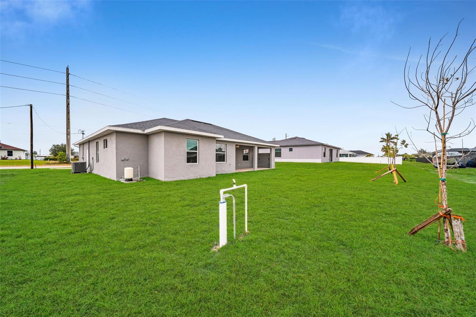 1846 DIPLOMAT PKWY W, CAPE CORAL, FL, 33993