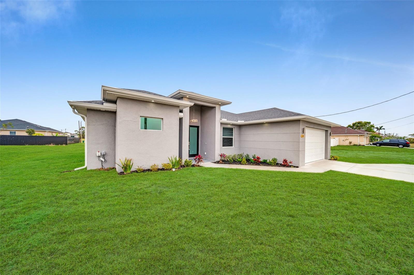 1846 DIPLOMAT PKWY W, CAPE CORAL, FL, 33993