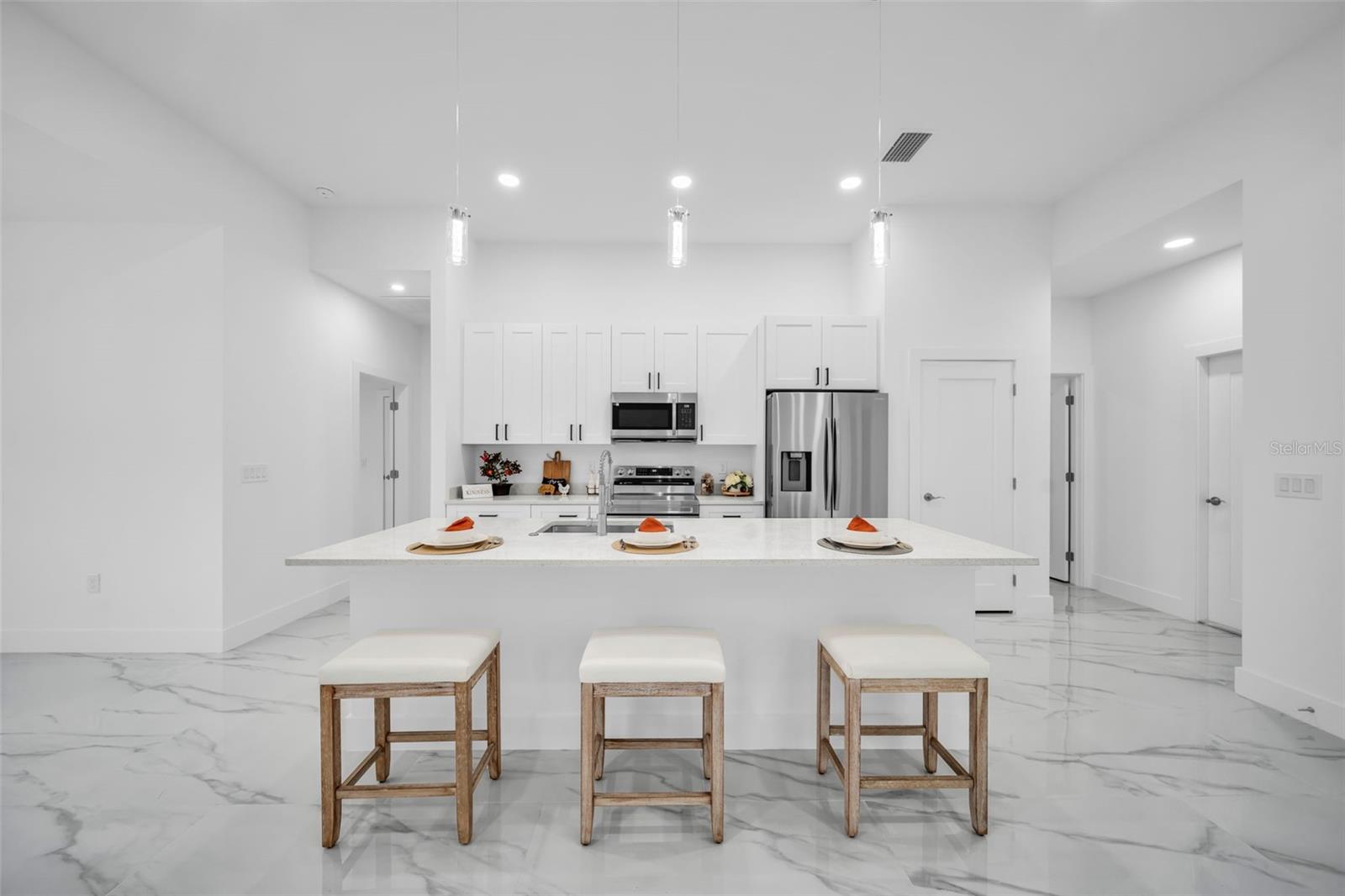 1846 DIPLOMAT PKWY W, CAPE CORAL, FL, 33993