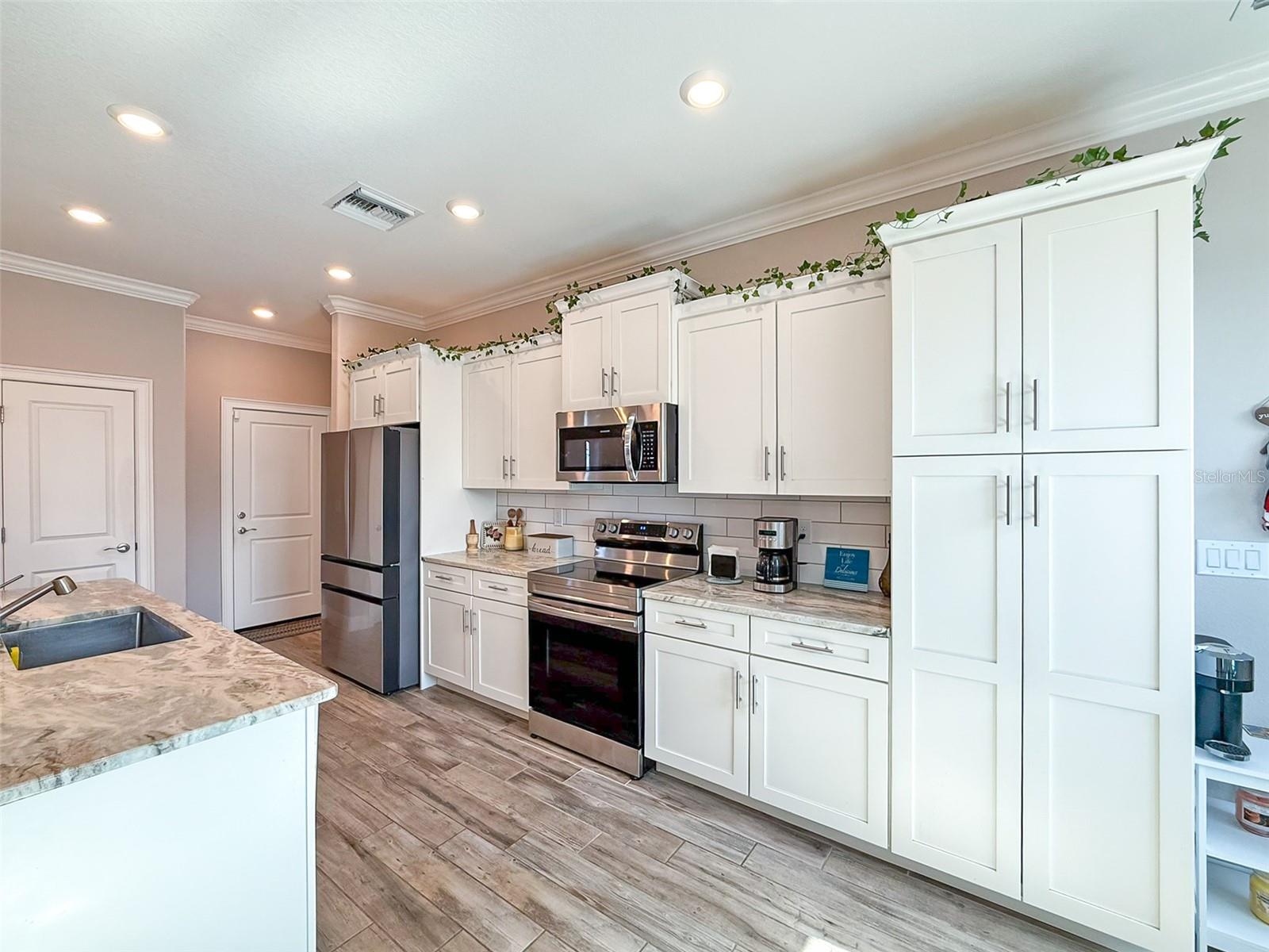 25428 ISLAS DR, PUNTA GORDA, FL, 33955