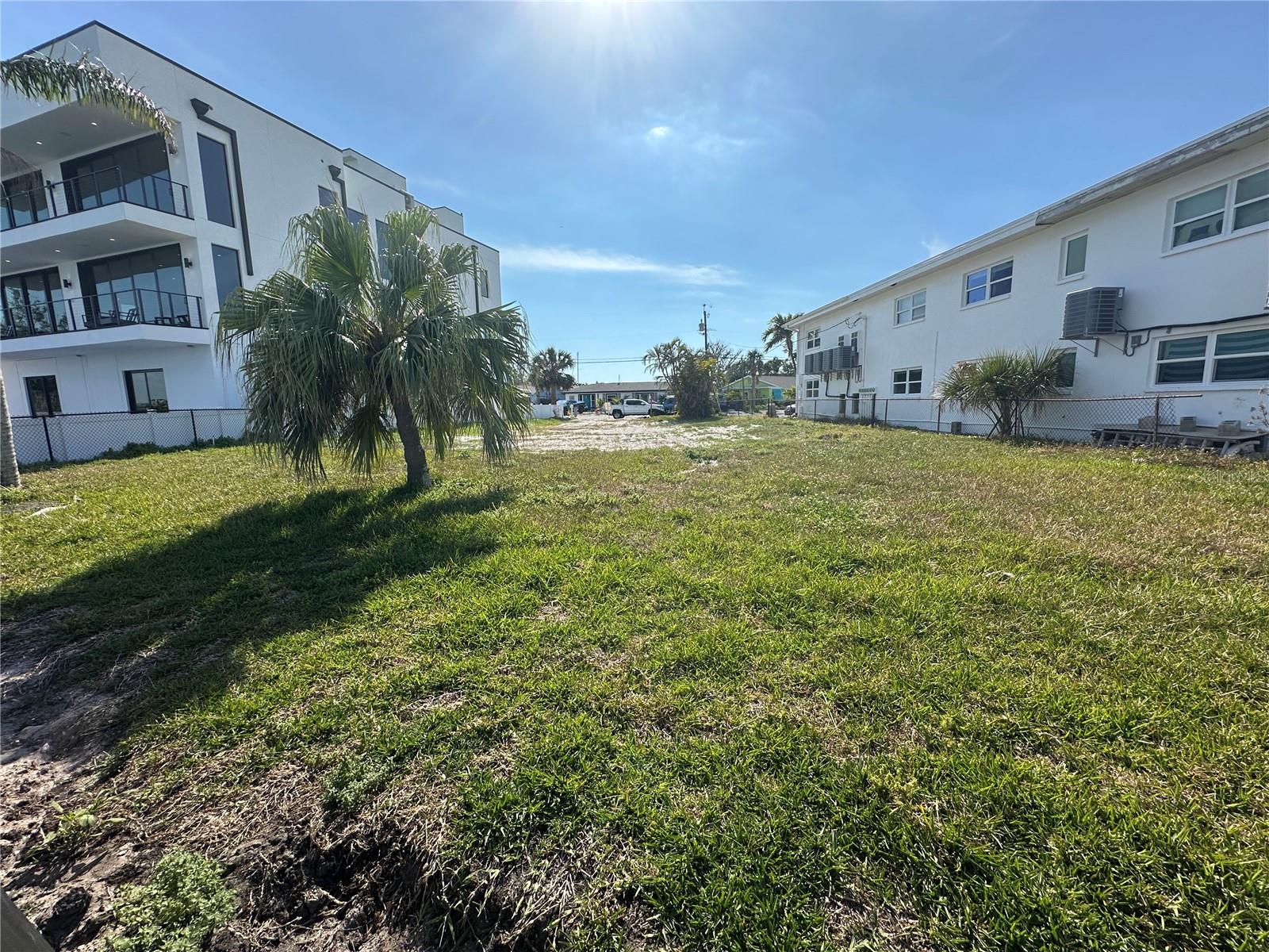 447 129TH AVE E, MADEIRA BEACH, FL, 33708