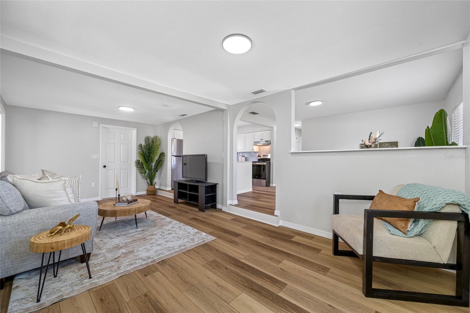 7250 12TH ST N, ST PETERSBURG, FL, 33702