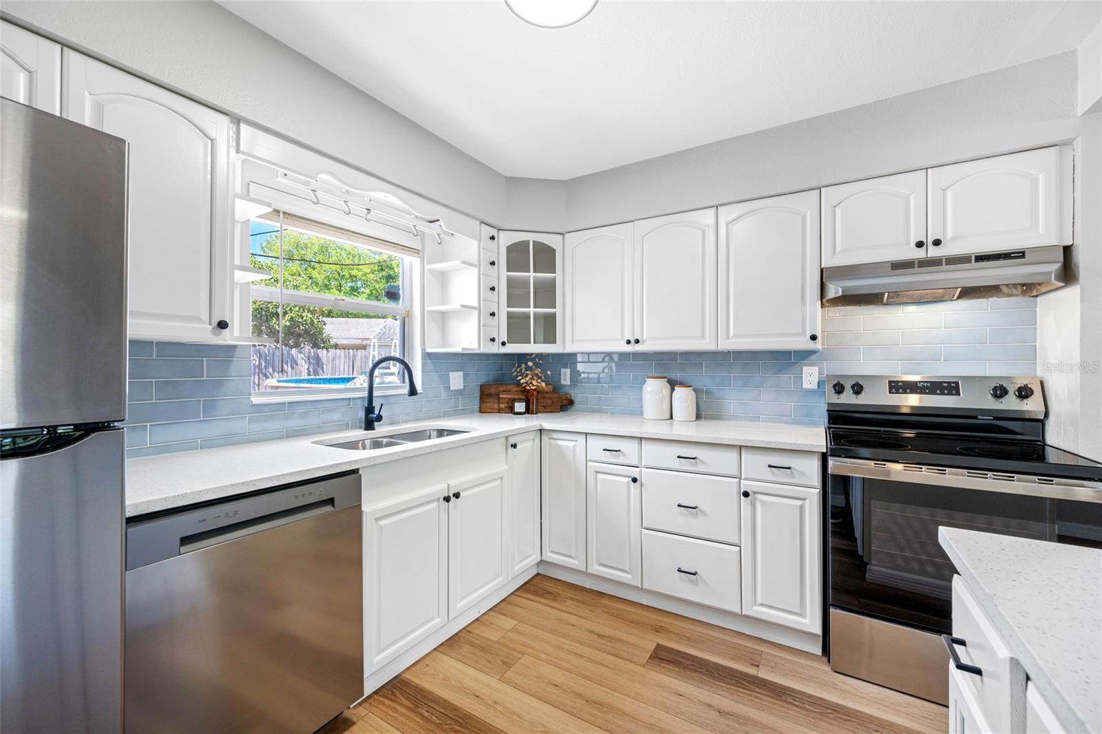 7250 12TH ST N, ST PETERSBURG, FL, 33702