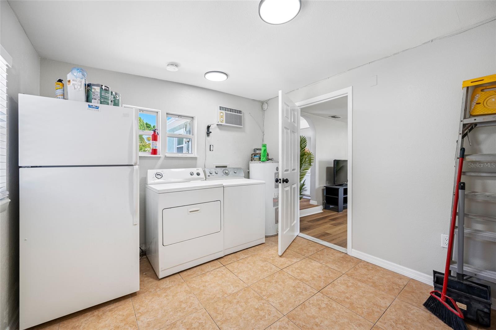 7250 12TH ST N, ST PETERSBURG, FL, 33702