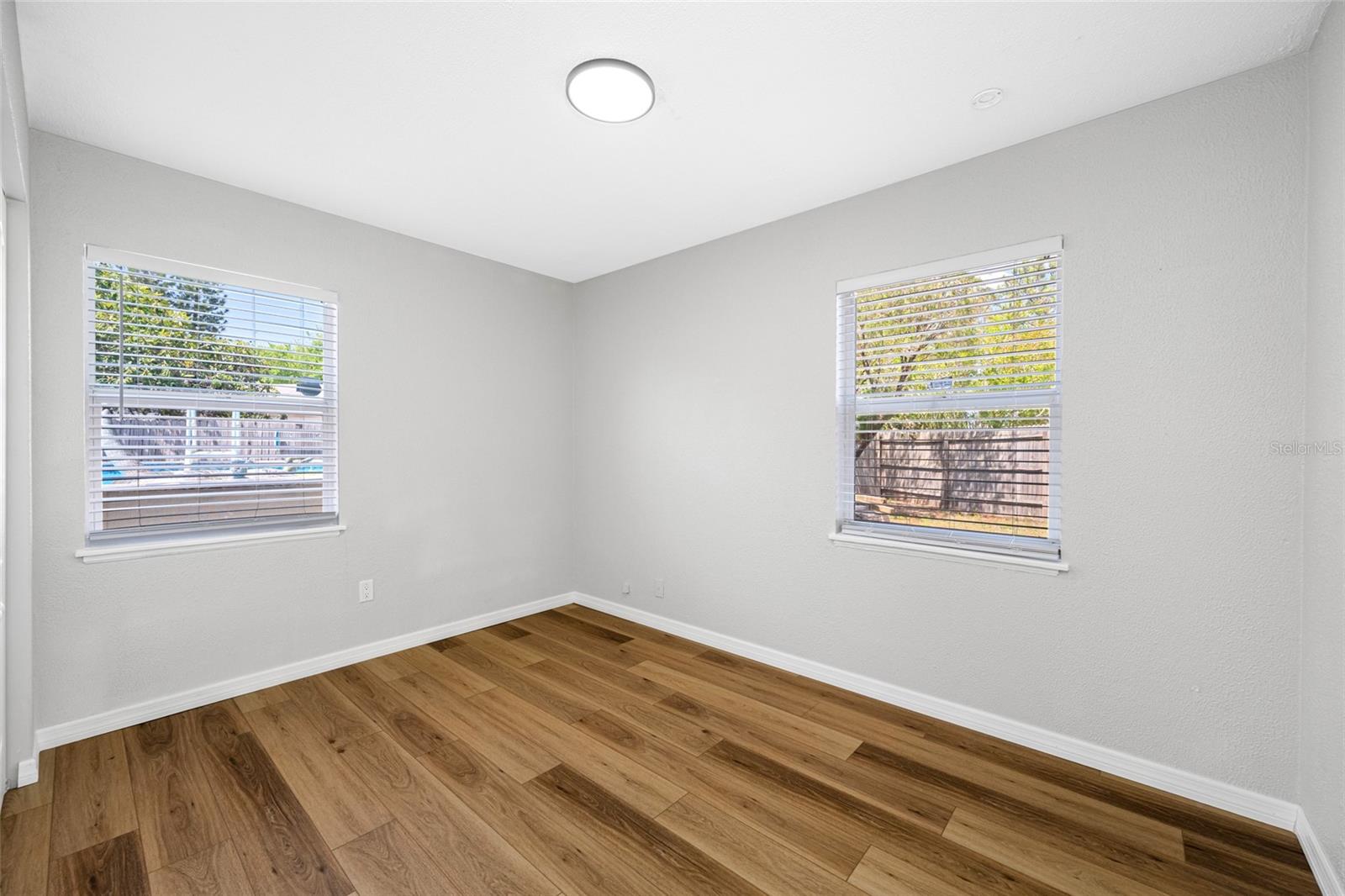 7250 12TH ST N, ST PETERSBURG, FL, 33702