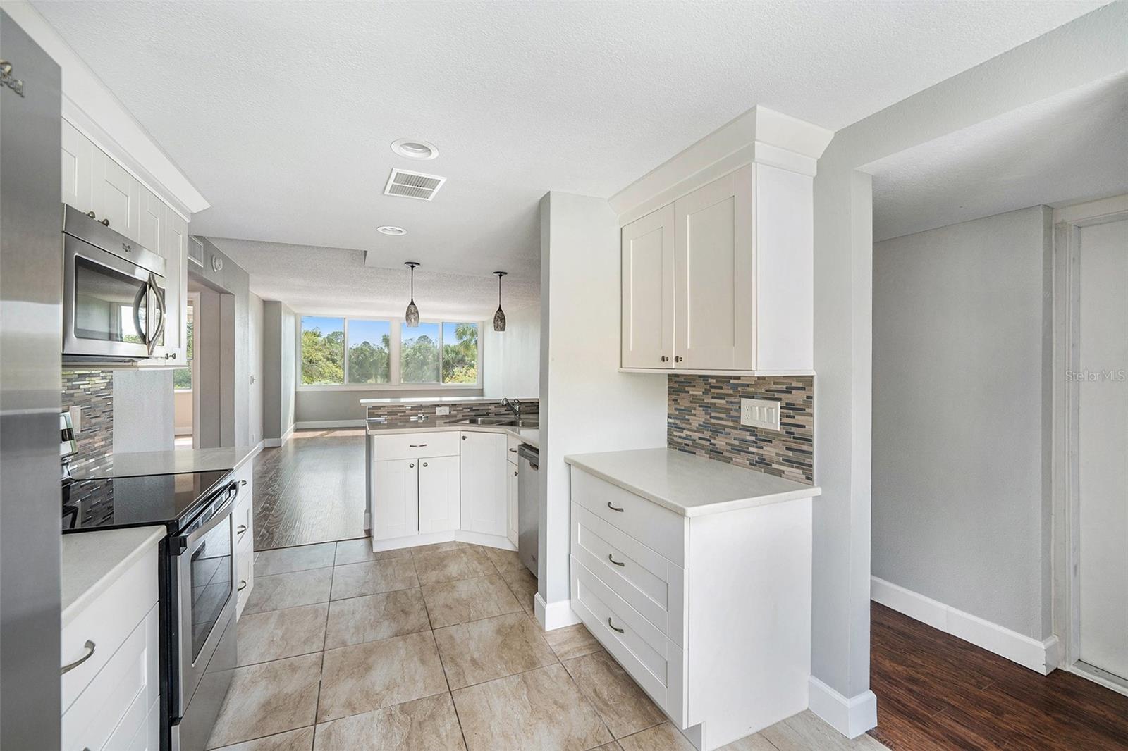 2614 COVE CAY DR #301, CLEARWATER, FL, 33760