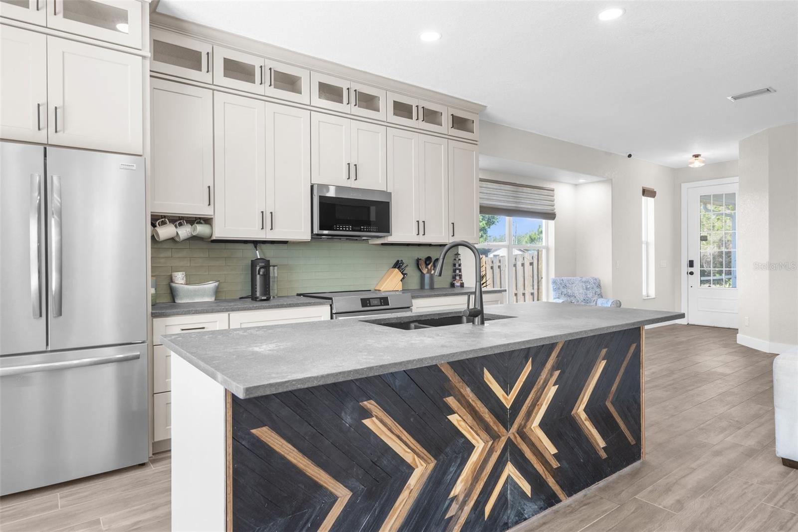 11085 SUNNYDALE AVE, ENGLEWOOD, FL, 34224