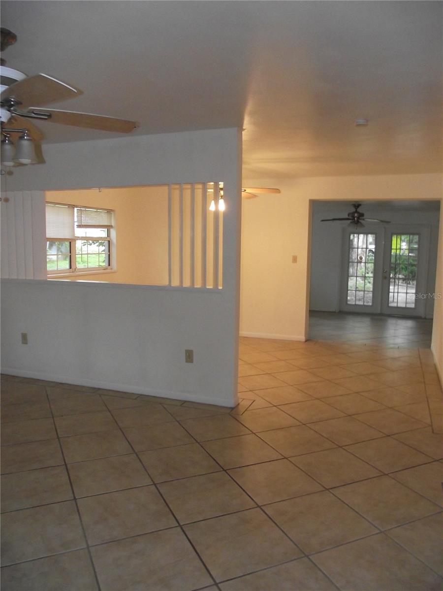 1204 NE 10TH AVE, GAINESVILLE, FL, 32601