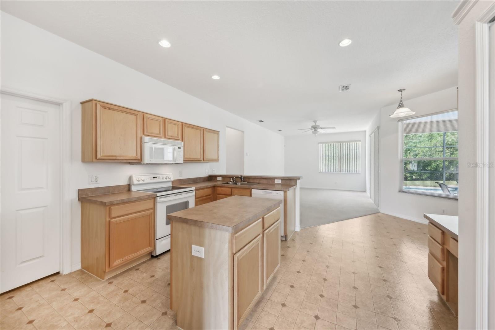 9596 BENNINGTON CHASE DR, ORLANDO, FL, 32829