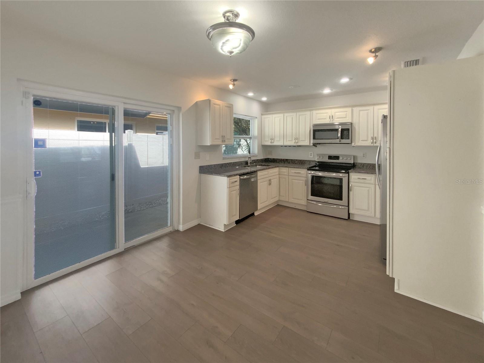 1404 ROSEWOOD AVE, DUNEDIN, FL, 34698