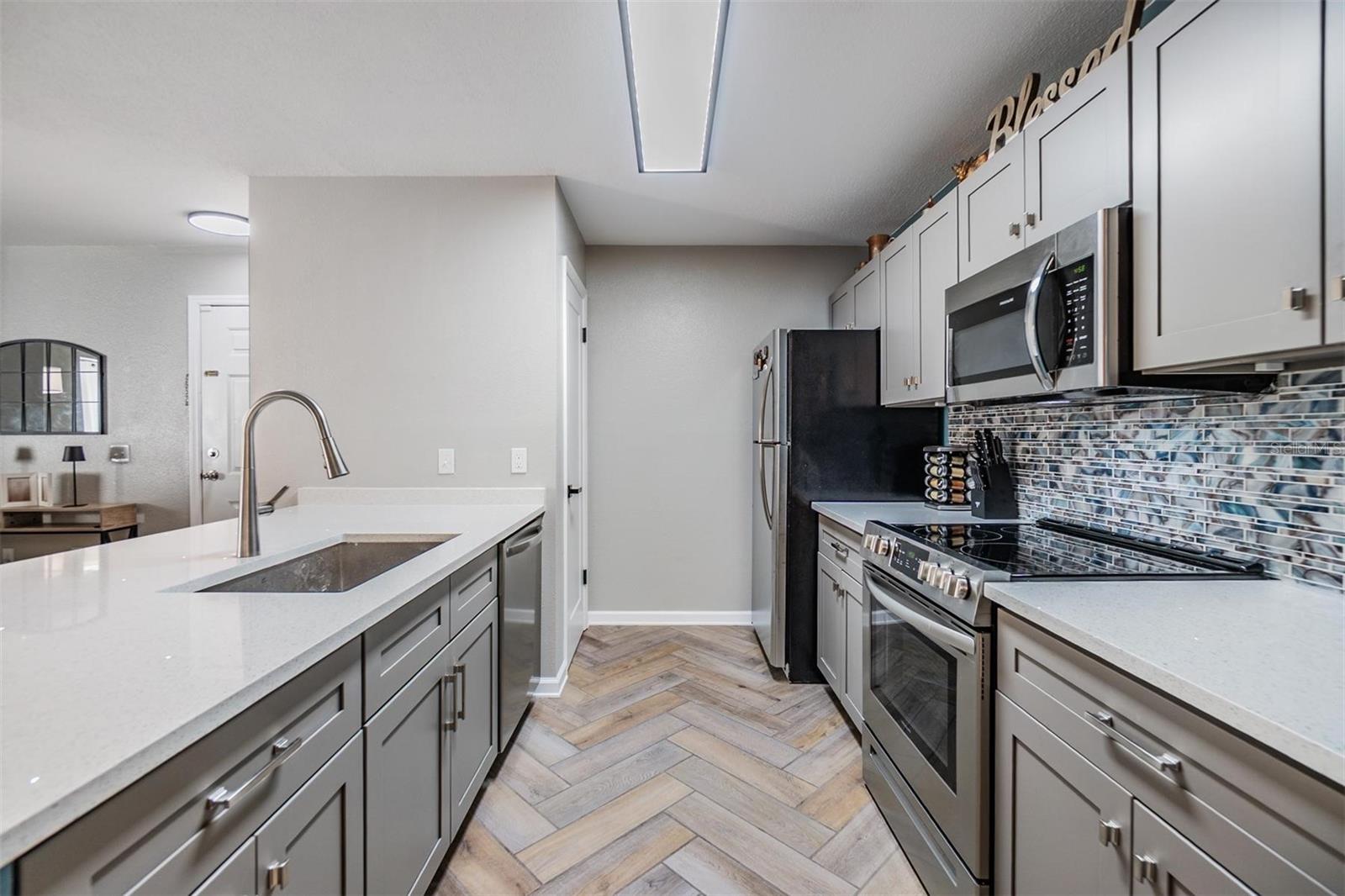 9481 HIGHLAND OAK DRIVE #602, TAMPA, FL, 33647