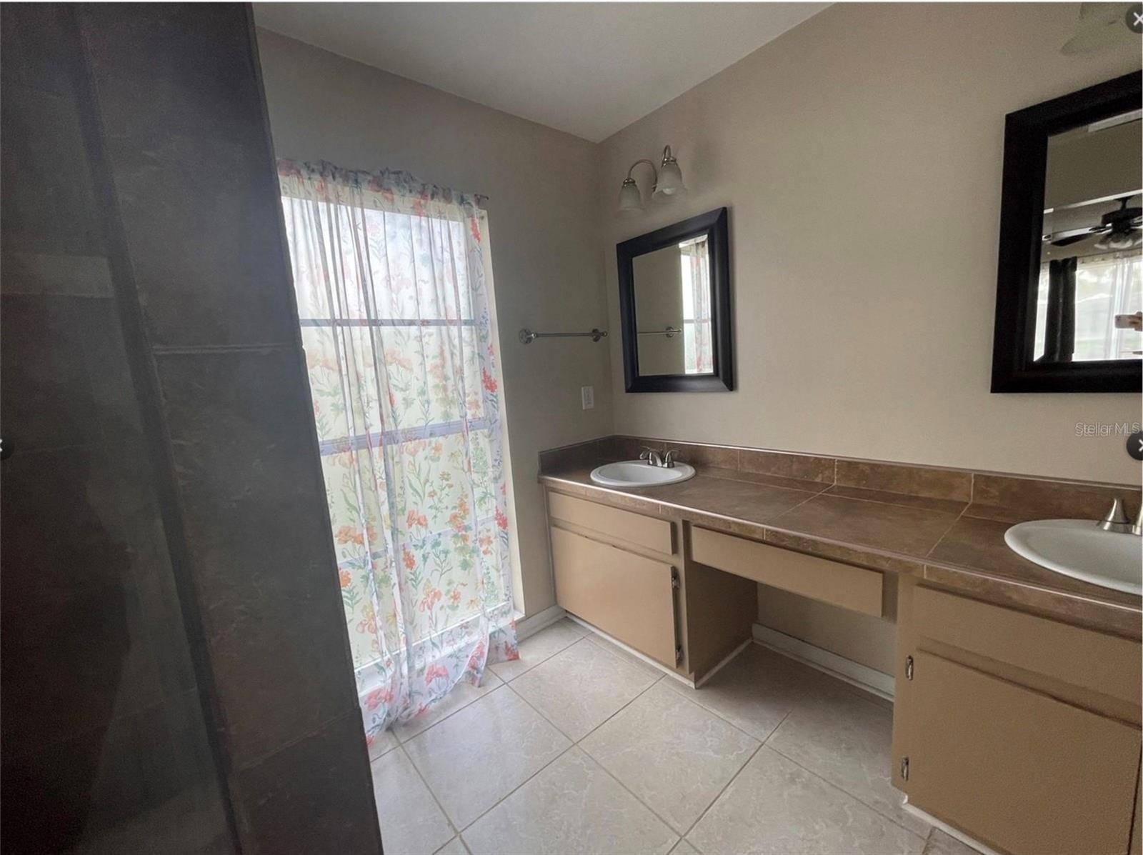 16126 PEBBLEBROOK DR, TAMPA, FL, 33624