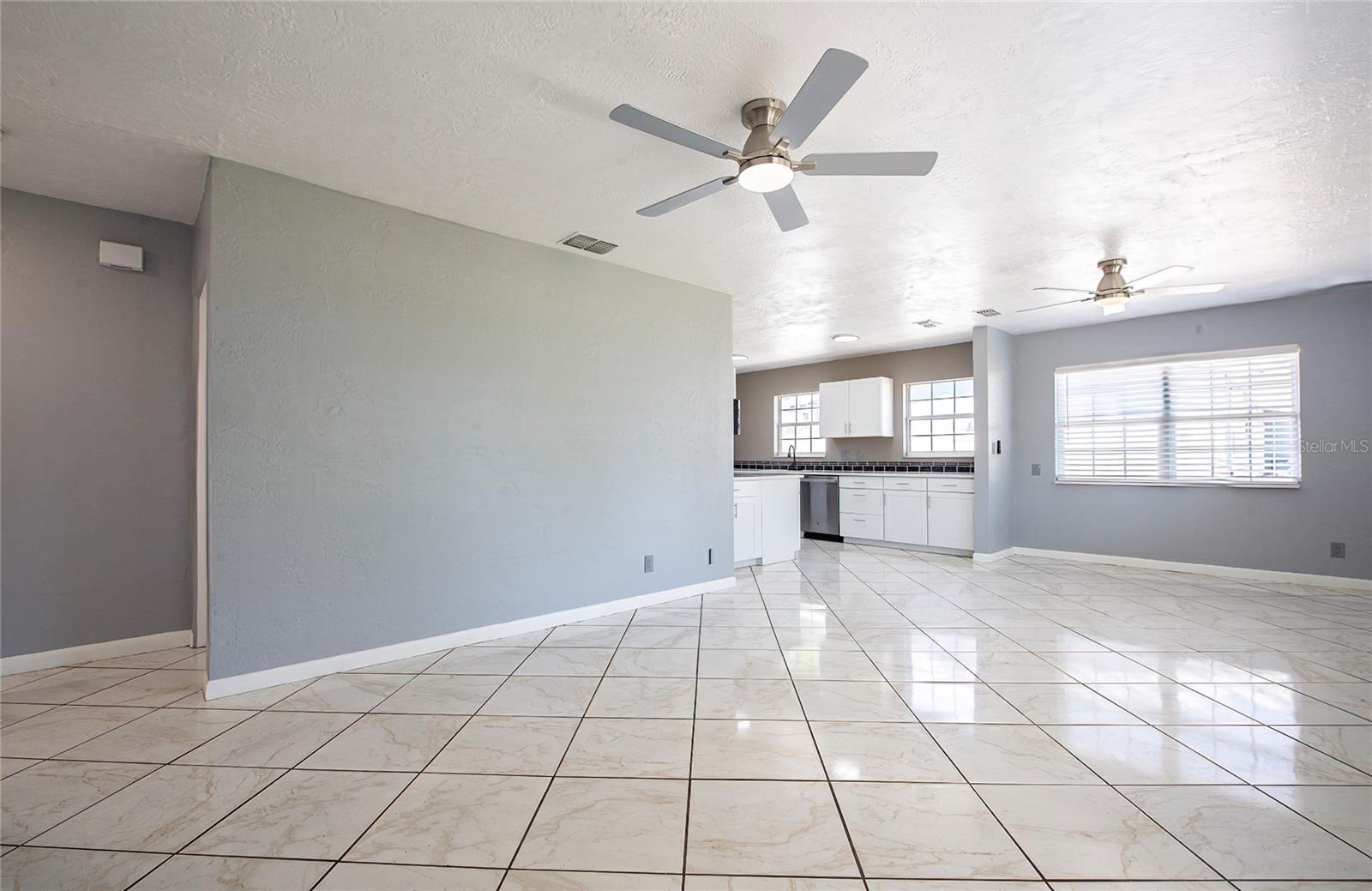 3165 49TH AVE N, ST PETERSBURG, FL, 33714