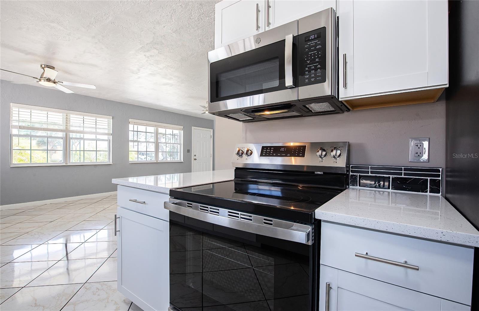 3165 49TH AVE N, ST PETERSBURG, FL, 33714