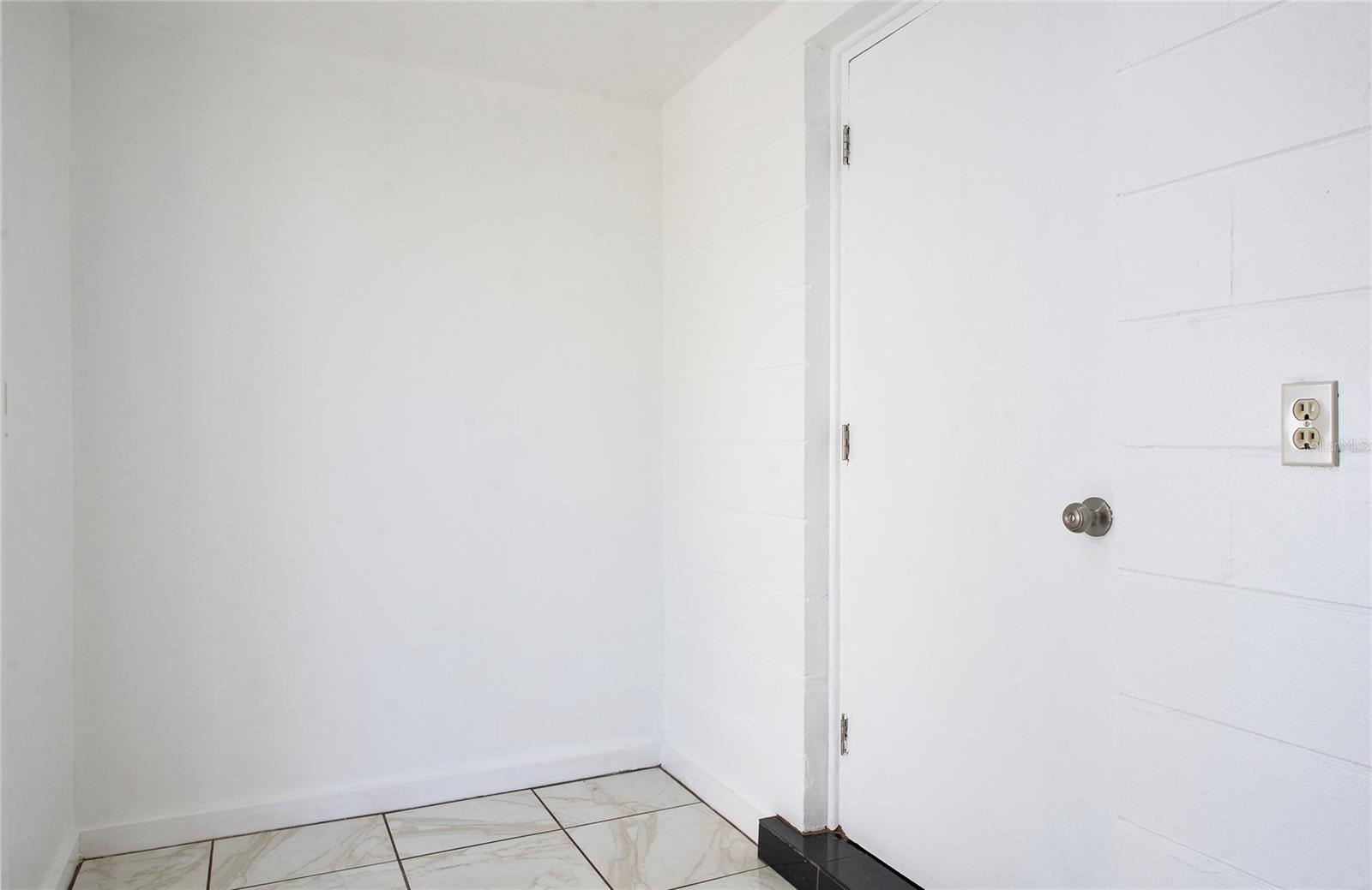 3165 49TH AVE N, ST PETERSBURG, FL, 33714