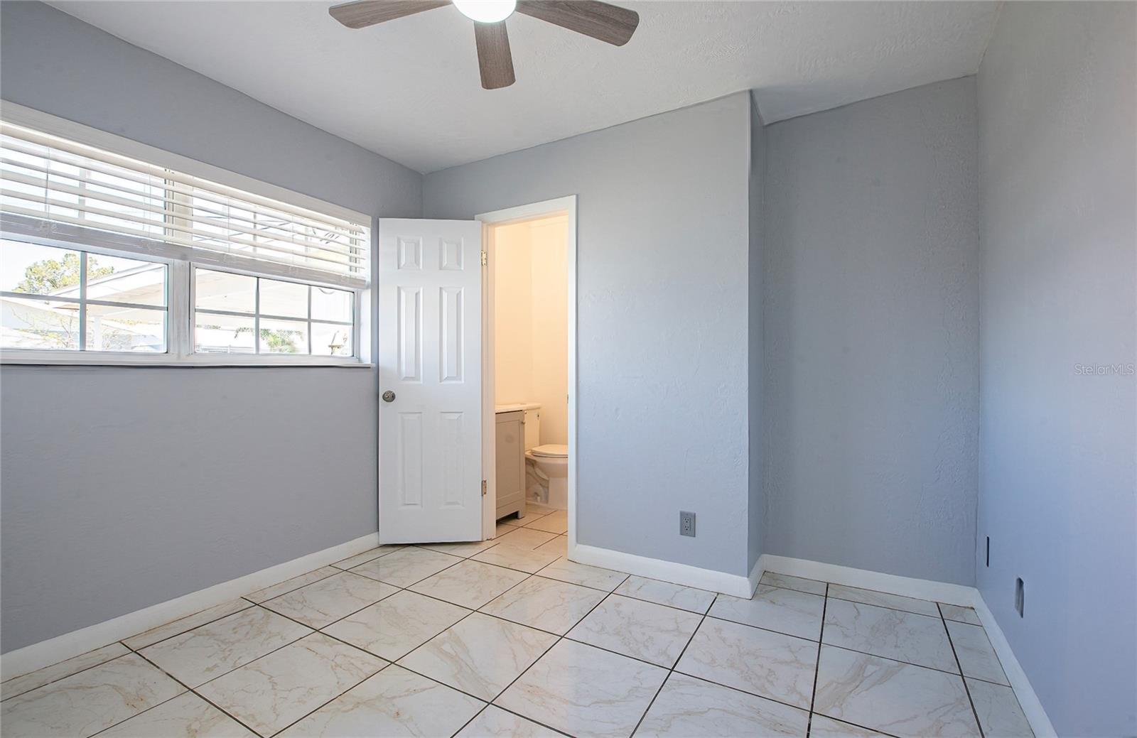 3165 49TH AVE N, ST PETERSBURG, FL, 33714