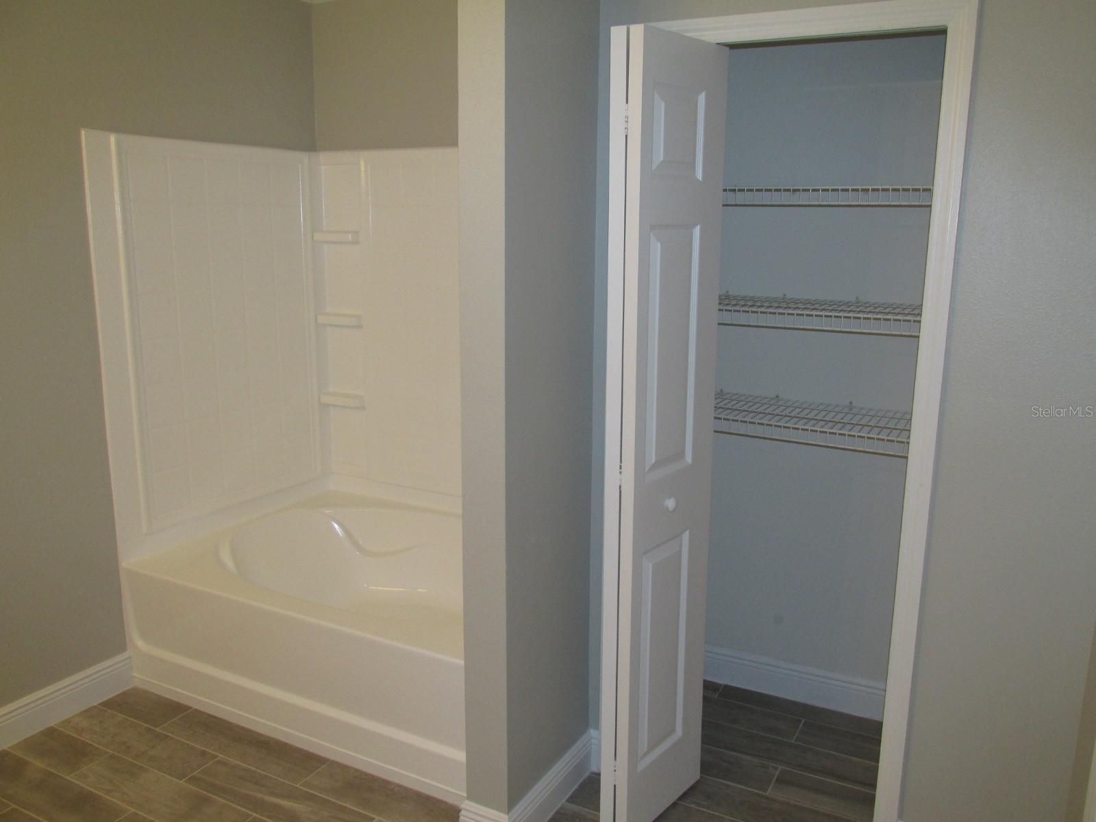 30849 TEMPLE STAND AVE, WESLEY CHAPEL, FL, 33543