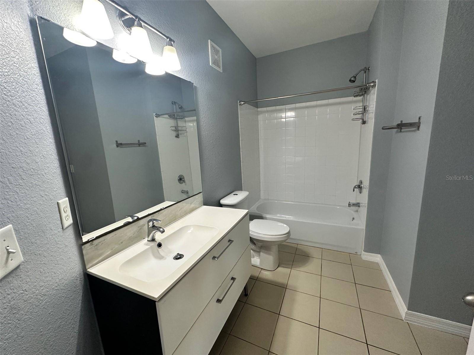 1995 ERVING CIR #303, OCOEE, FL, 34761
