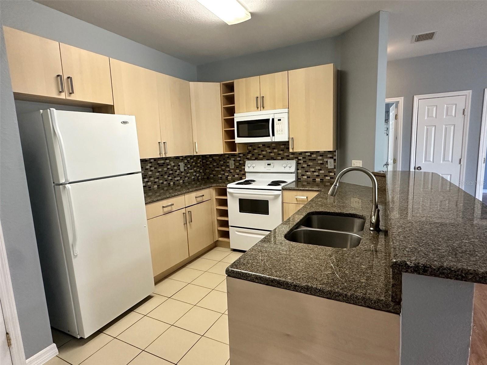 1995 ERVING CIR #303, OCOEE, FL, 34761