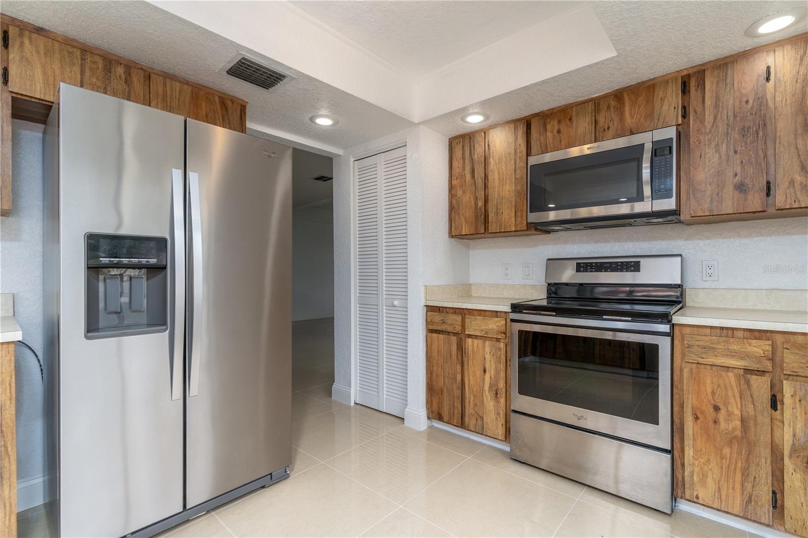 101 DORADO CT, PLANT CITY, FL, 33566